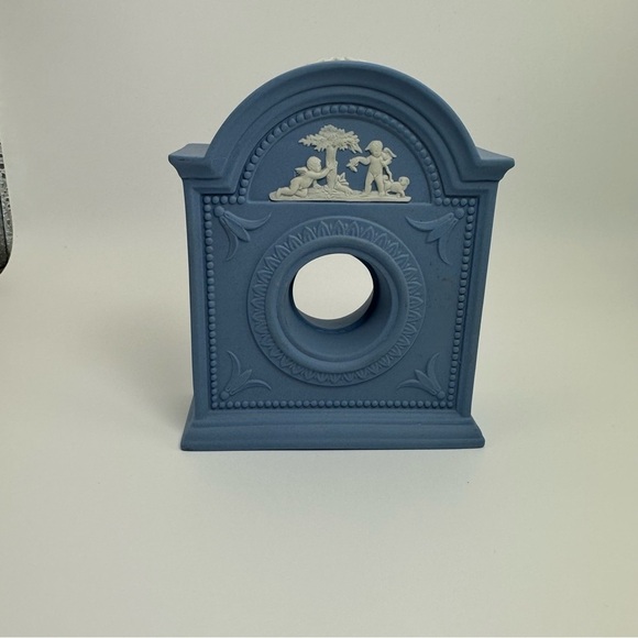 Wedgwood Blue Jasperware Desk Clock Stand With Out The Clock - Picture 1 of 7
